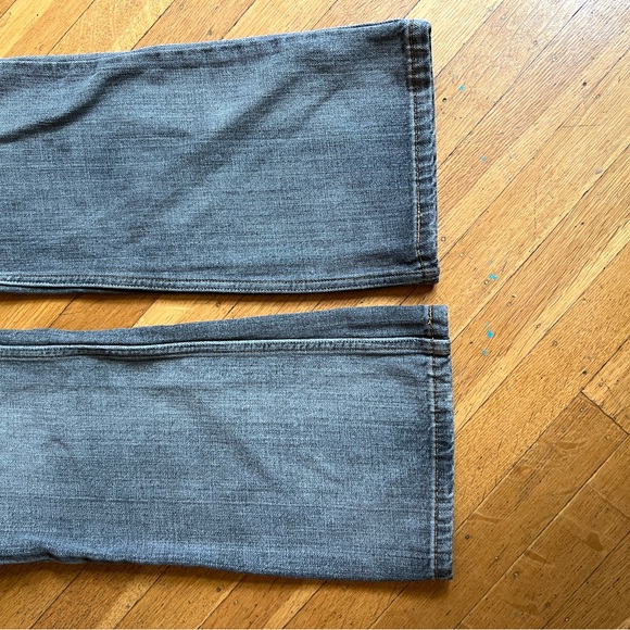 Grey low boot cut Levi’s - Picture 7 of 7